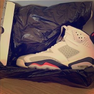 AIR JORDAN RETRO 6 !!! WORK ONE TIME . EXC COND